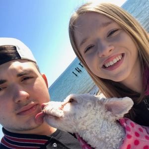 Meet your Posher, Eleni